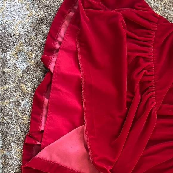 Janie and Jack Red Dress with White Lace Accent - Picture 4 of 6